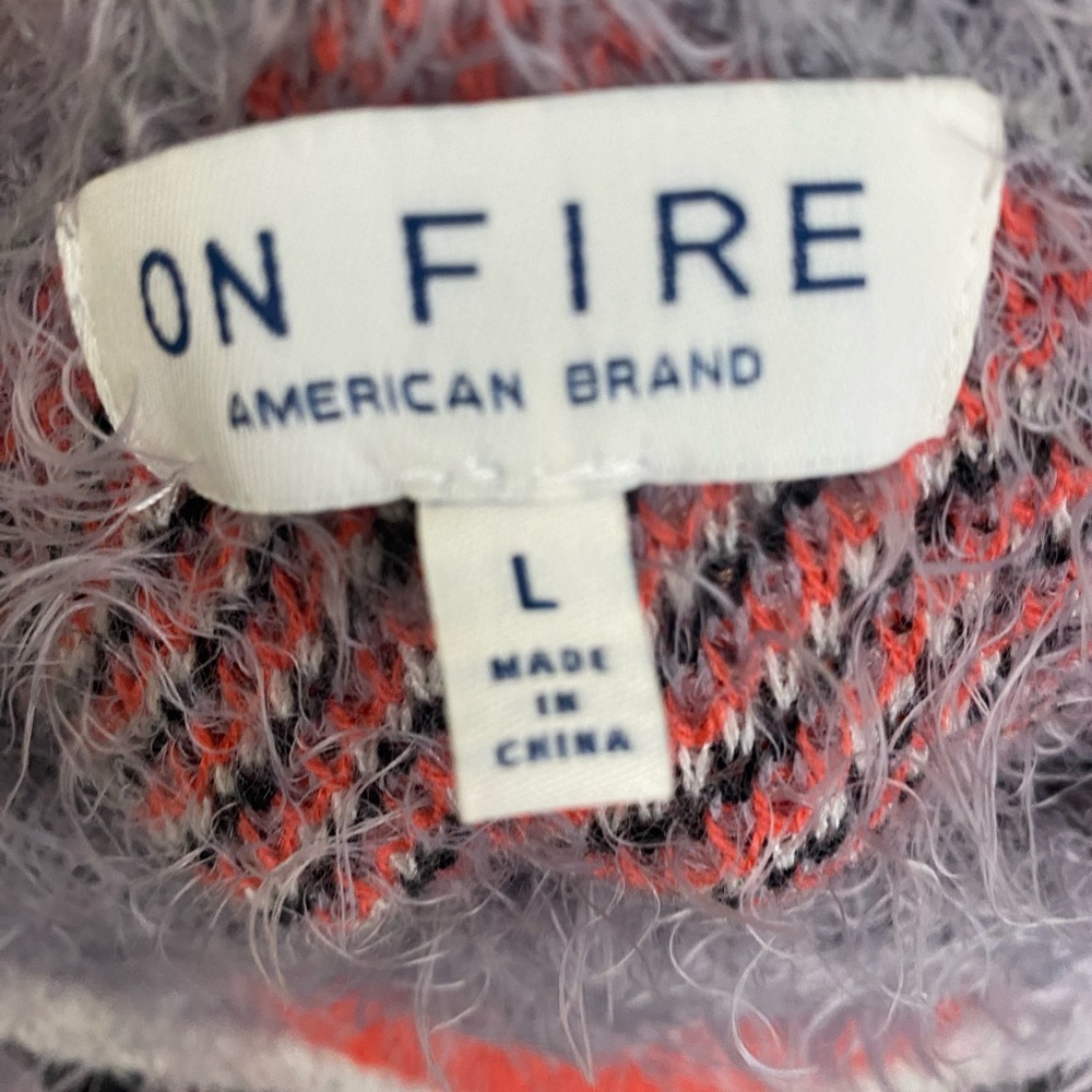 On Fire Aztec Print Eyelash Sweater size Large - Picture 9 of 10